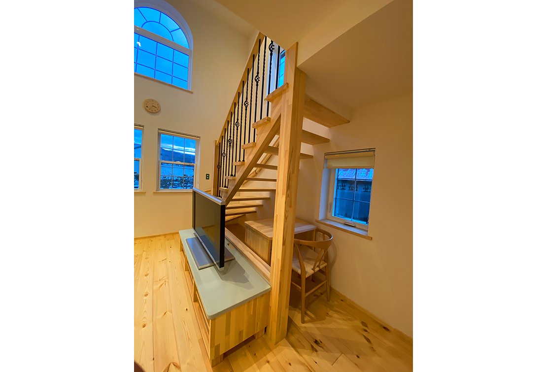 階段の空きスペースを利用した家事コーナー