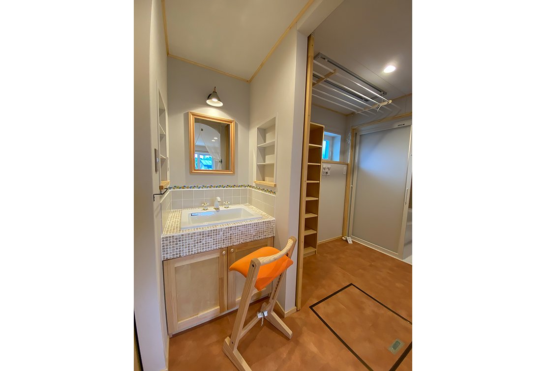 タイル仕上げの洗面