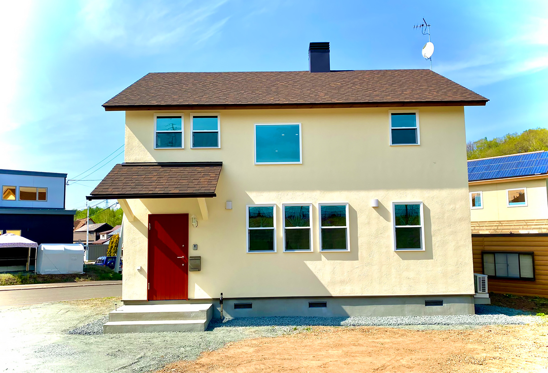 新築の２階建て住宅外観